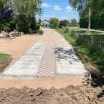 Betonplaten plaatsen | Grastegels leggen | Project Poortugaal | De Keij